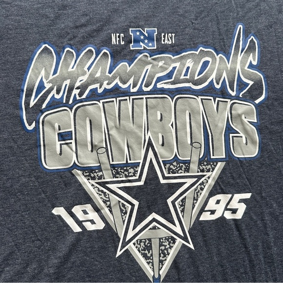 NFL x Lucky Brand Dallas Cowboys Blue Crewneck T-Shirt Unisex Size XXL NWT - Picture 4 of 16